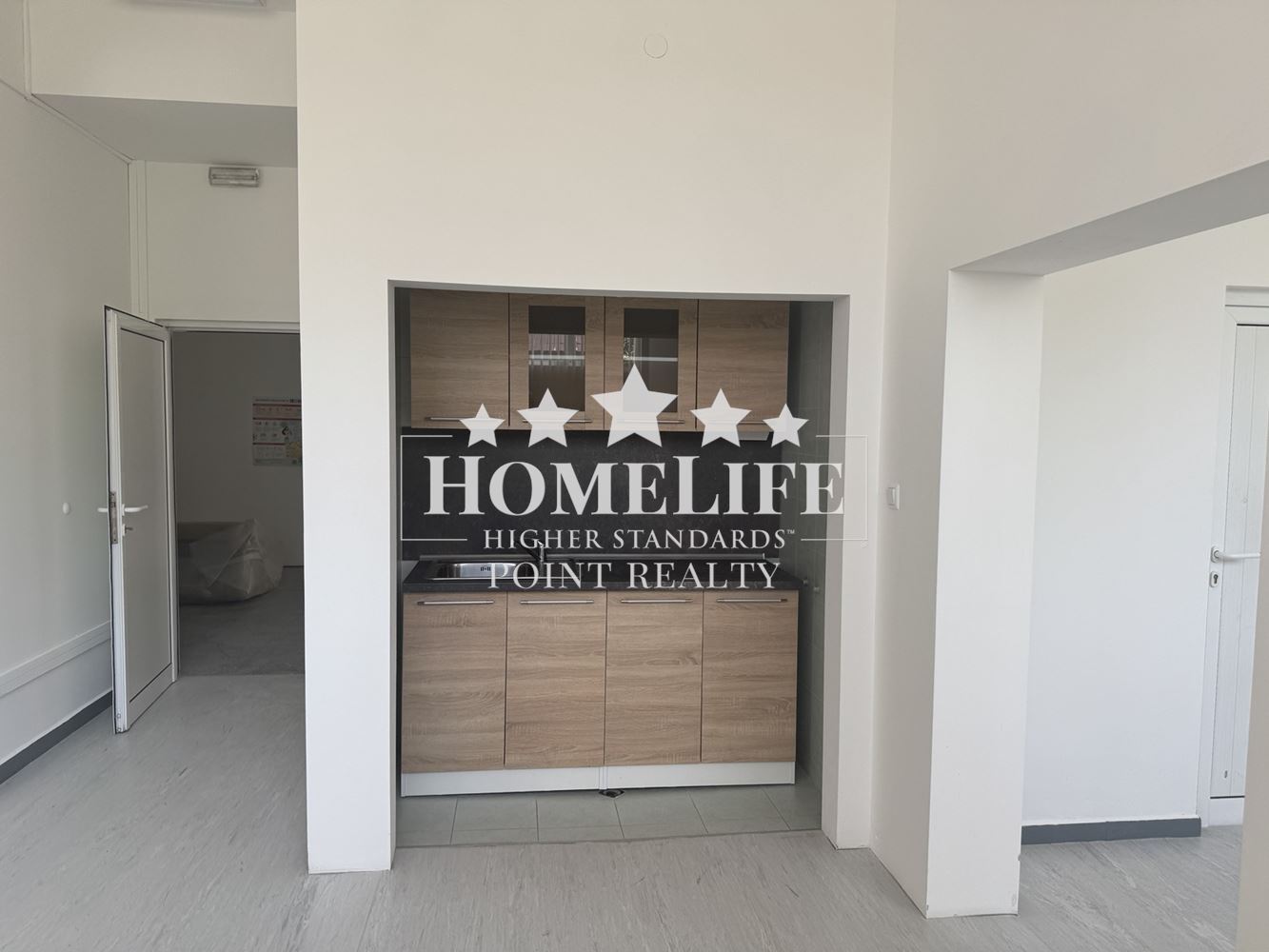 Open space premises for rent, suitable for an office for rent near Paradise Mall-0 Open space for rent, suitable for an office for rent near Paradise Mall - 0
