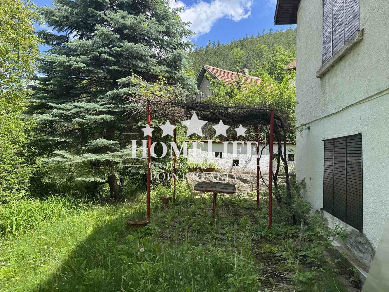 Villa in the forest for sale near the village of Rebrovo, Svoge Municipality-0 Villa in the forest for sale near the village of Rebrovo, Svoge Municipality - 0