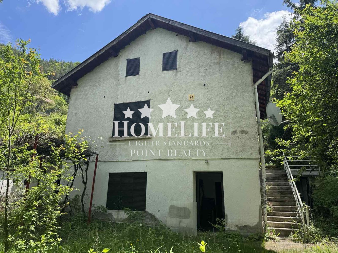 Villa in the forest for sale near the village of Rebrovo, Svoge Municipality-0 Villa in the forest for sale near the village of Rebrovo, Svoge Municipality - 0