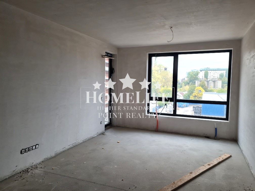 Three-room apartment in the Center - near a park and metro station-0 Three-room apartment in Center - near park and metro station - 0