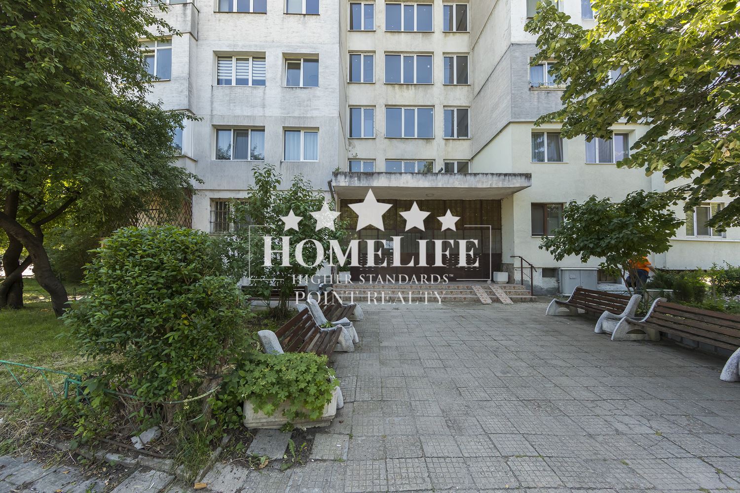 For renovation - a spacious two-room apartment in Druzhba 1, allowing conversion into a three-room apartment.-0 For renovation - a spacious two-room apartment in Druzhba 1, allowing conversion into a three-room apartment. - 0