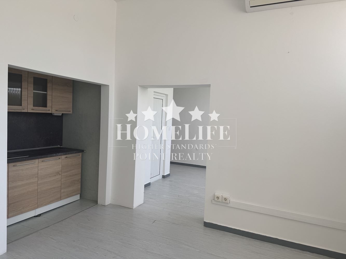 Open space premises for rent, suitable for an office for rent near Paradise Mall-0 Open space for rent, suitable for an office for rent near Paradise Mall - 0