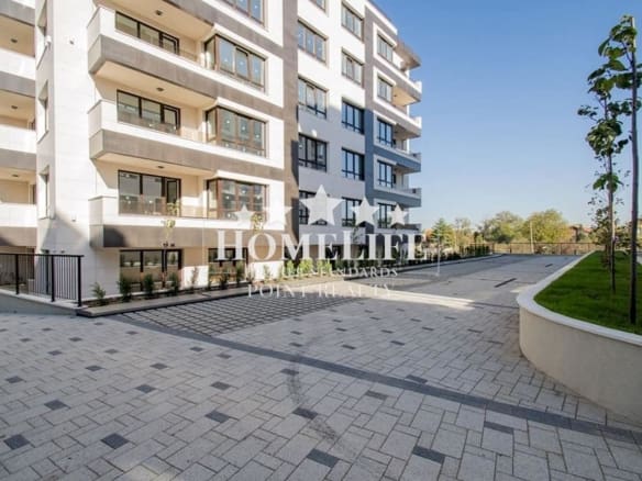 Three-room apartment with a spacious terrace/yard in Krastova Vada - 0