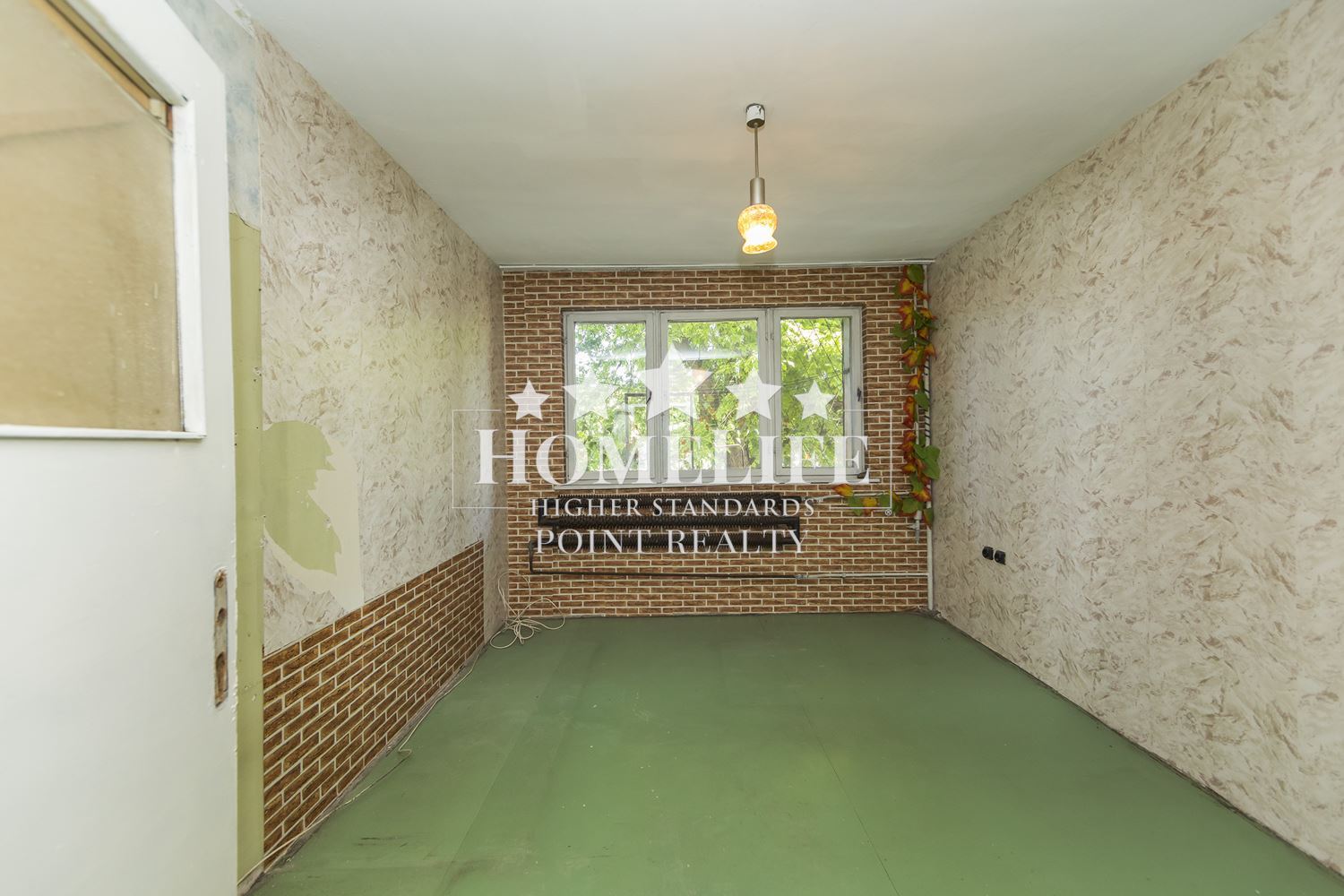 For renovation - a spacious two-room apartment in Druzhba 1, allowing conversion into a three-room apartment.-0 For renovation - a spacious two-room apartment in Druzhba 1, allowing conversion into a three-room apartment. - 0