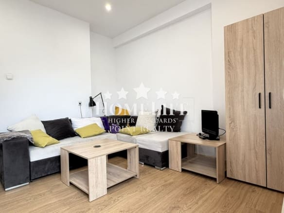 Едностаен в идеален център - 0