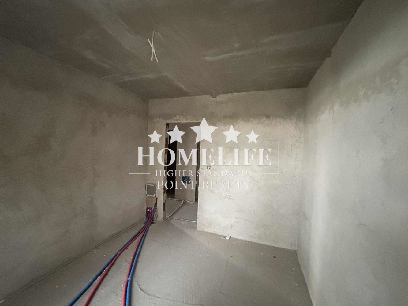 Просторен 3-стаен апартамент в Лагера – 135 кв.м.-0 Просторен 3-стаен апартамент в Лагера - 135 кв.м. - 0