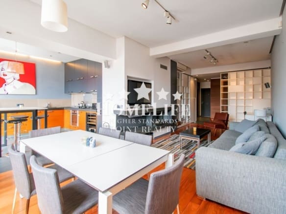 Гледки и пространство в апартамент с две спални, носещ духа на стара София за продажба - 0